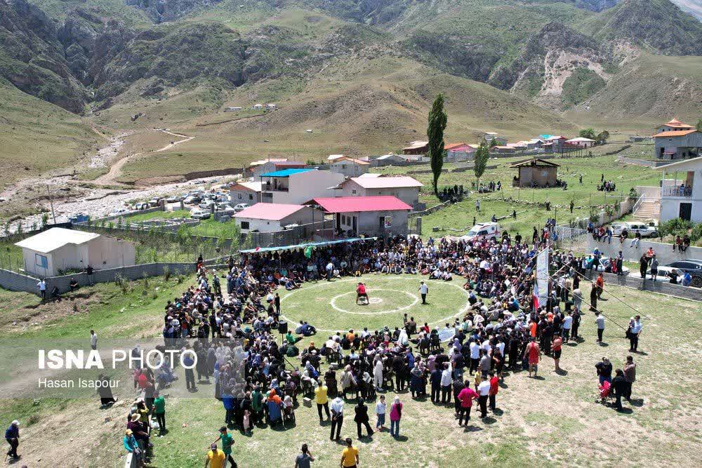 مسابقات سنتی کشتی لوچو در سوادکوه